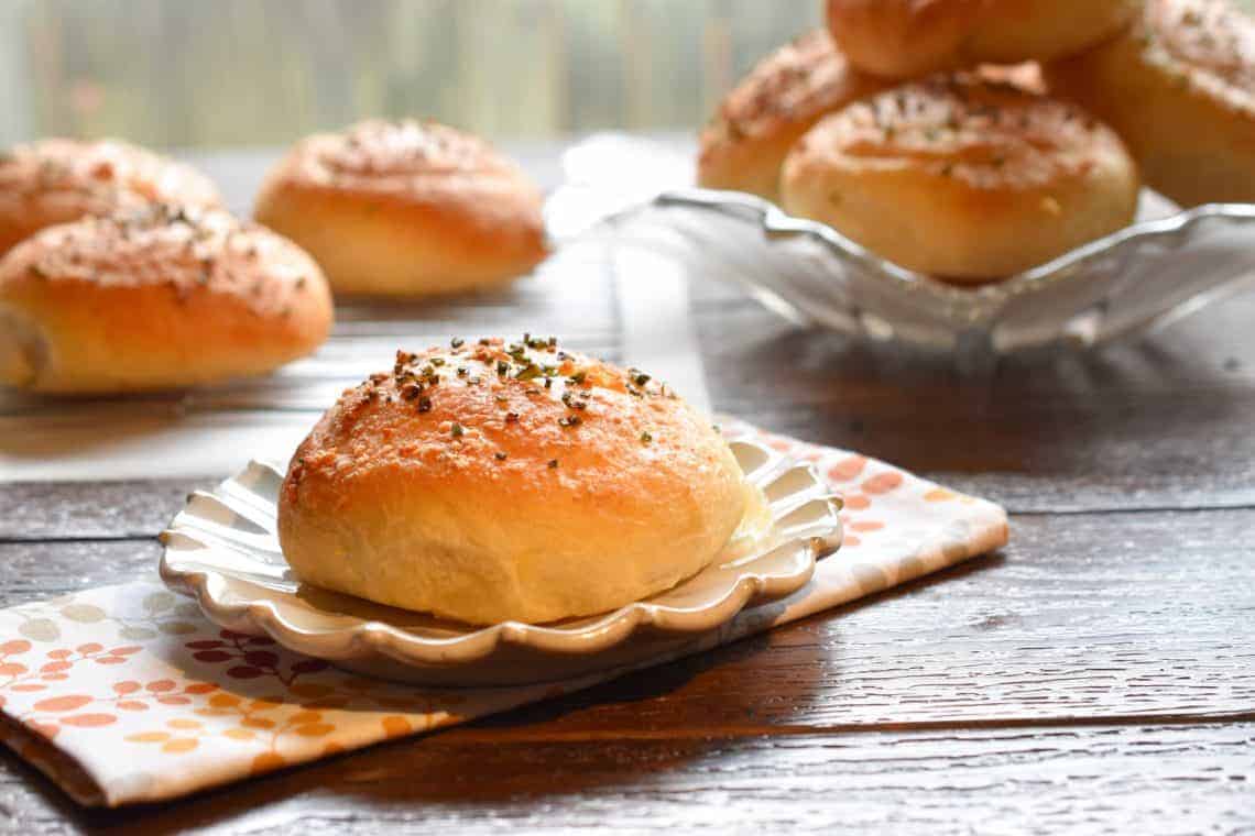 Garlic Parmesan Hamburger Buns